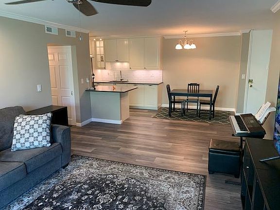 4th image of 424 N Bellflower Blvd Unit 302