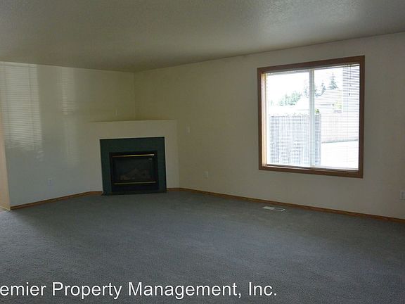 5th image of 11420 NE 43rd Ave