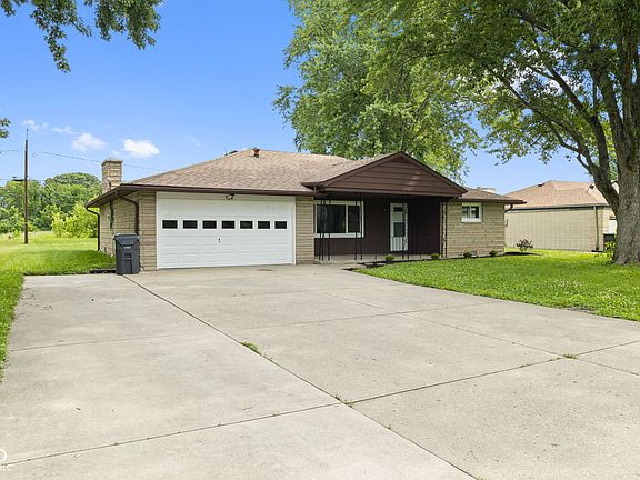 3rd image of 724 Hillside Dr