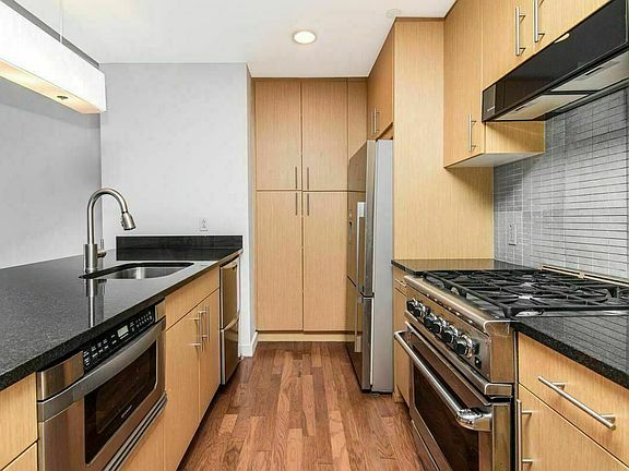 3rd image of 48-15 11th St #C3