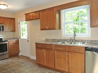169 Delmar Dr, Clarksville, TN 37040
