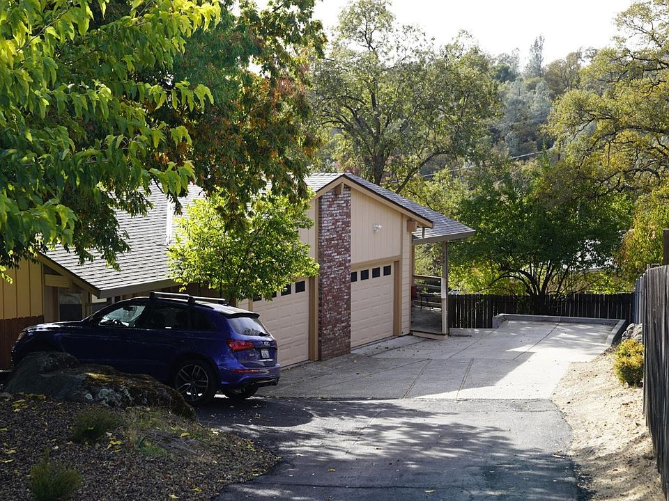 1st image of 197 E Hillcrest Dr