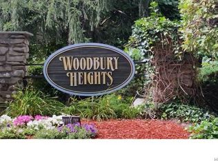 1706 Rosewood Ct, Highland Mills, NY 10930