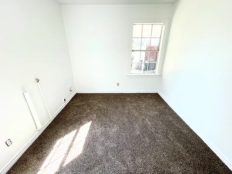 1408 SE 12th St — Photo 9