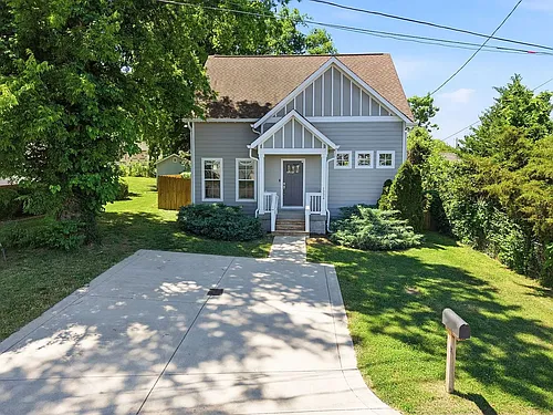 1224 Bessie Ave Photo 1