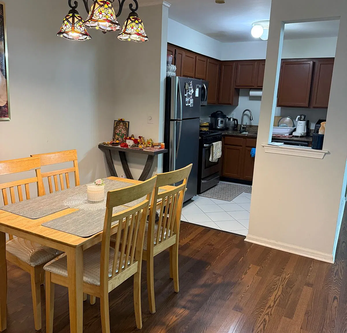 2 bed, 1034 sqft, $2,500 — Photo 2