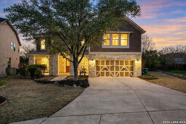 4 bed, 2.5 bath, 3994 sqft, $3,500 — Photo 2