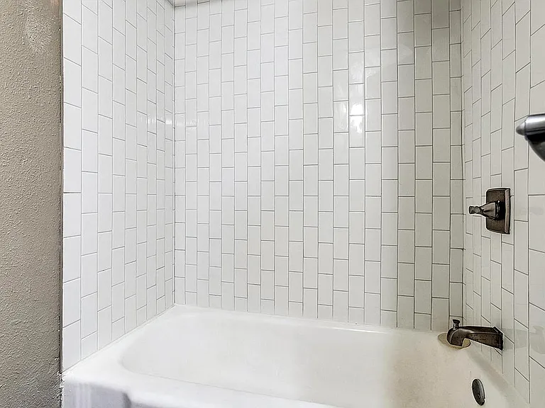 Dwell Apartments — Photo 8