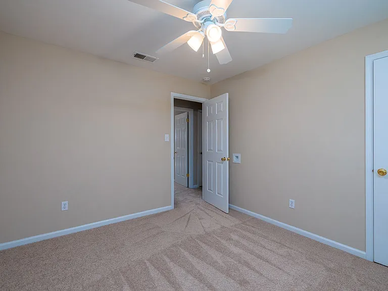 1789 Moonstone Dr — Photo 30
