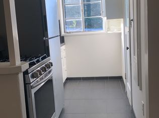 1086 43rd St APT 4, Emeryville, CA 94608
