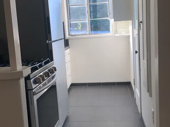 1086 43rd St APT 4, Emeryville, CA 94608