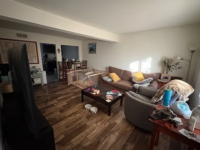 2 bed, 1.5 bath, 1050 sqft, $3,100 — Photo 3