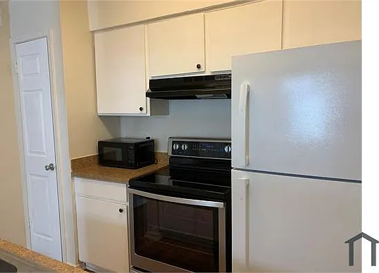 6067 Milton St #234 — Photo 9