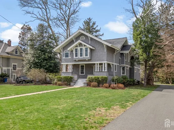 420 Mountainview Ter, Dunellen, NJ 08812