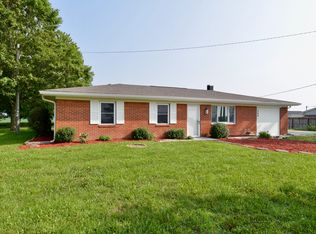 568 W Us Highway 40, Clayton, IN 46118