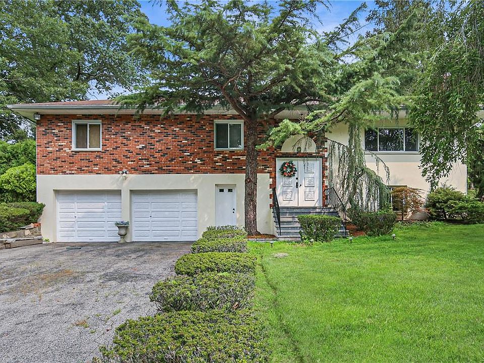 1st image of 19 Woodlands Avenue N
