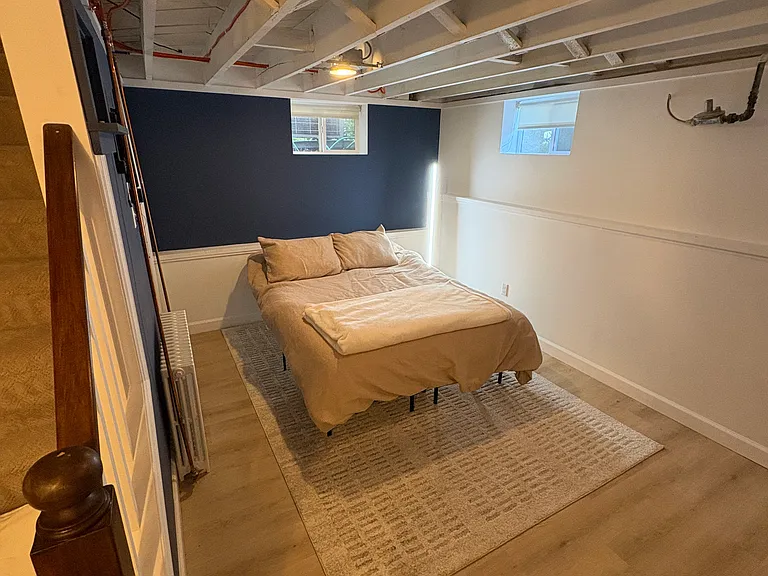 2444 S Oakland St — Photo 1