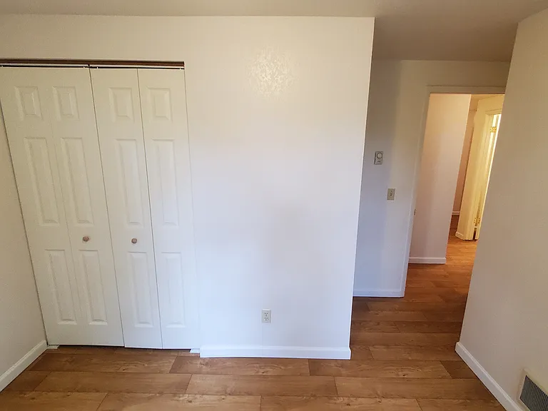 Portage Bay Apartments — Photo 21