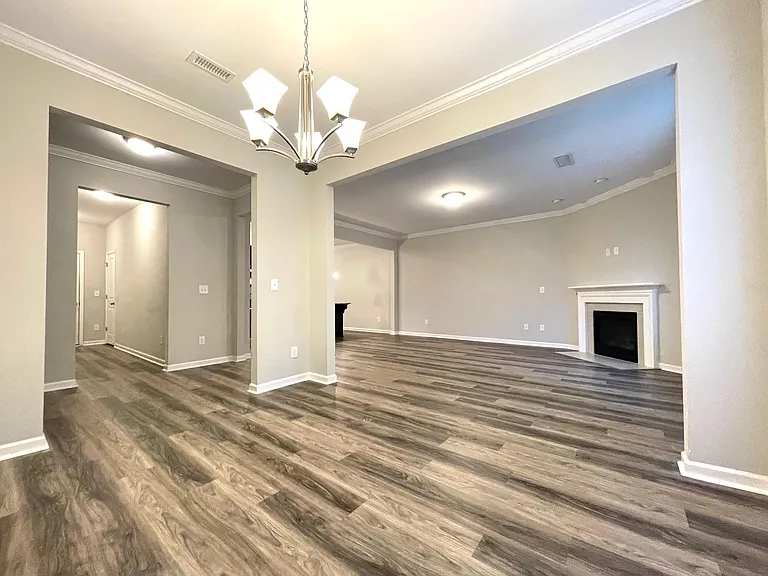 103 Hamlet Pl — Photo 6