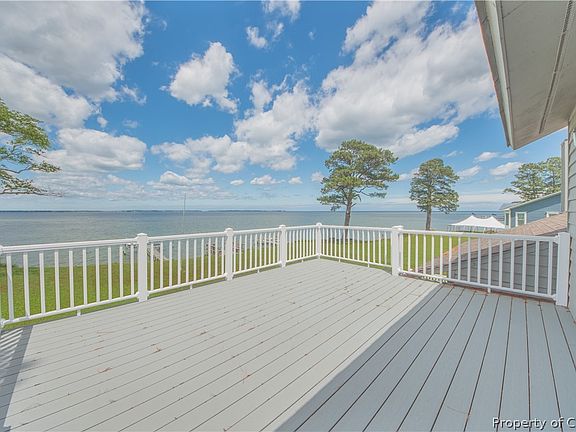 4th image of 243 Riverbank Dr