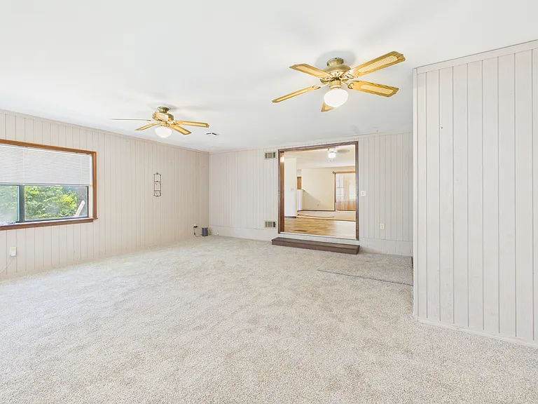 706 Elizabeth Dr — Photo 16