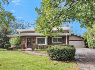 1026 Braemar Rd, Flossmoor, IL 60422