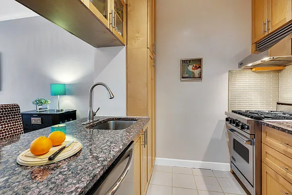 Sold by Compass | media 10