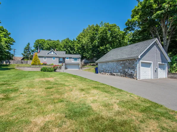 23 Hillcrest Avenue, Watertown, CT 06779