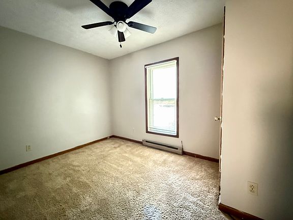 4th image of 352 E 9th St #352