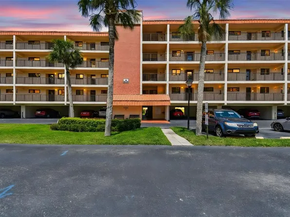 9450 Harbor Greens Way APT 403, Seminole, FL 33776