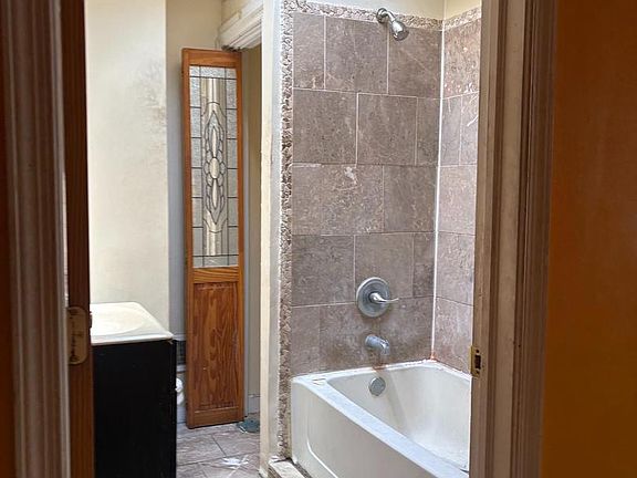 5th image of 5431 Pentridge St