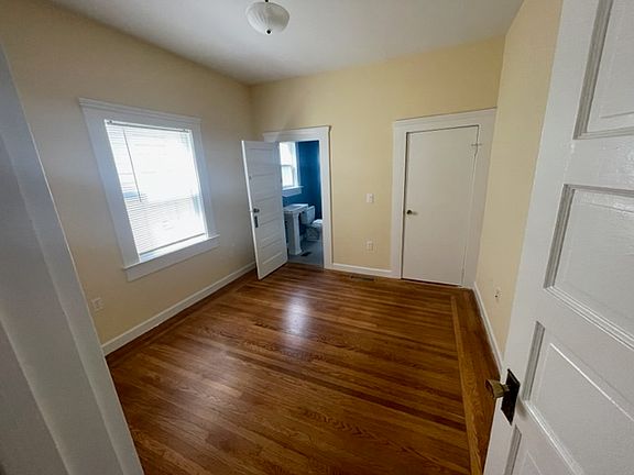 Front bedroom with private bathroom