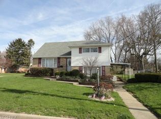 905 Lynbrook St SE, North Canton, OH 44720
