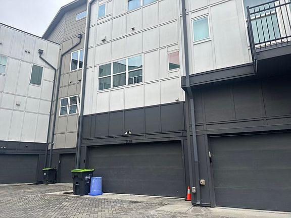 2nd image of 2138 Bristol Cv