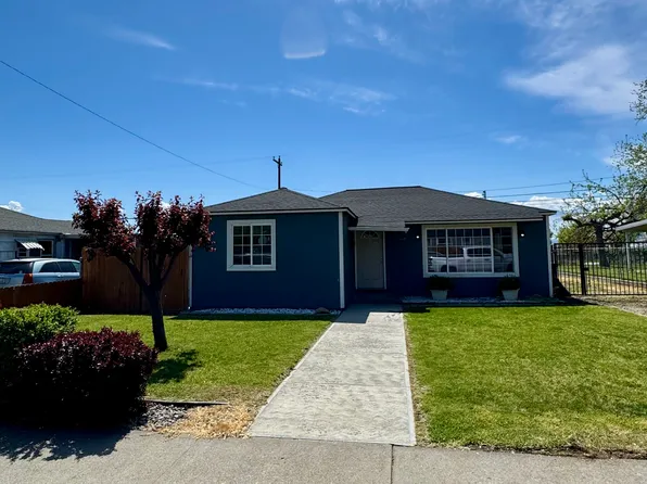 117 Nicolai Ave, Sunnyside, WA 98944