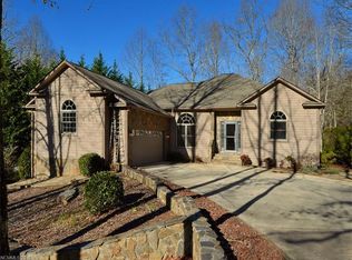 464 Middle Connestee Trl, Brevard, NC 28712