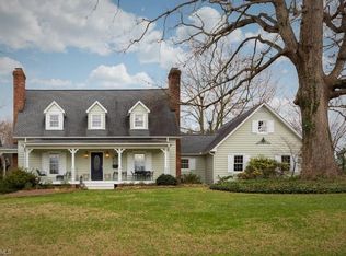 15 N Cameo Dr, Thomasville, NC 27360