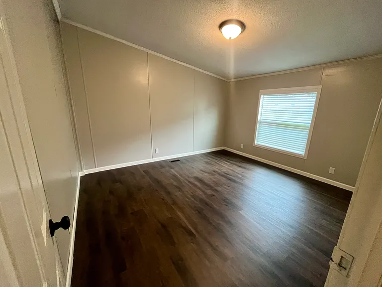 576 Carter Rd — Photo 11