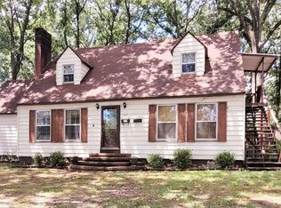 1727 N Wood Ave, Florence, AL 35630