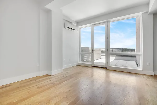 422 Lexington Avenue