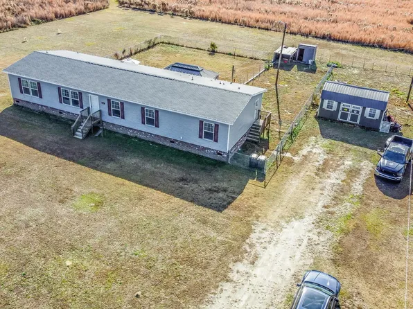 164 Ellexlee Rd, Santee, SC 29142