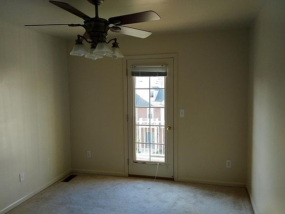 4th image of 3046 Cloverly Ln