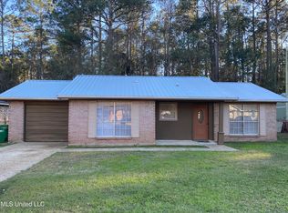 4316 Knowlcrest Dr, Moss Point, MS 39562