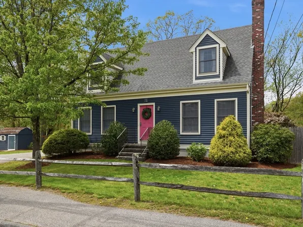 34 North Ave, Attleboro, MA 02703