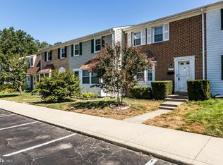 1712 Foxdale Ct, Crofton, MD 21114