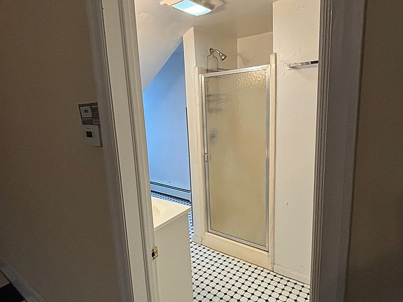 5th image of 8 Paul Nelms Dr APT 10