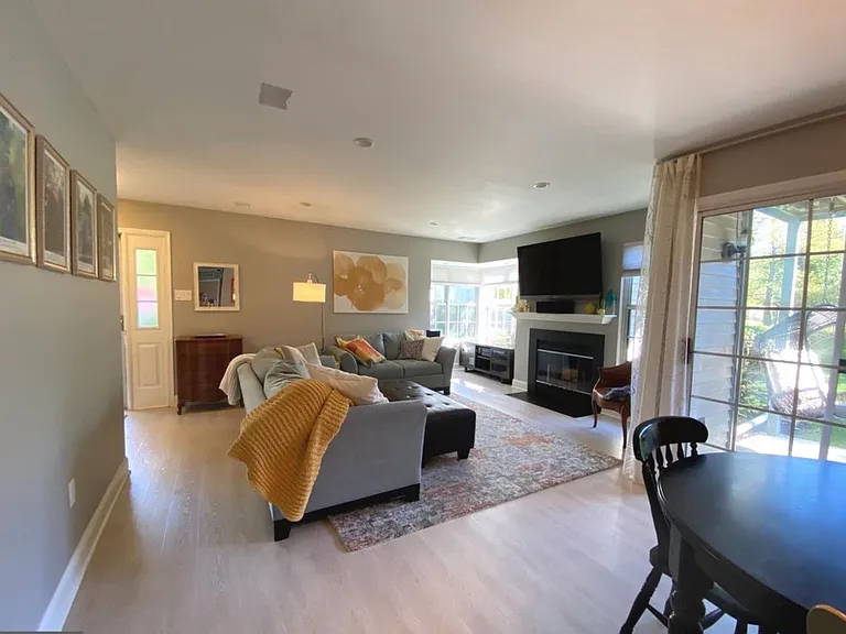 15 Andover Pl — Photo 14