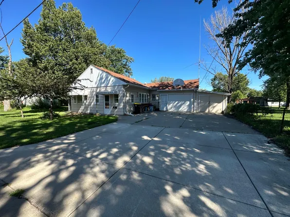 1025 9th Ave, Mountain Lake, MN 56159