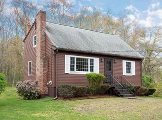 41 Pearl St, Bellingham, MA 02019