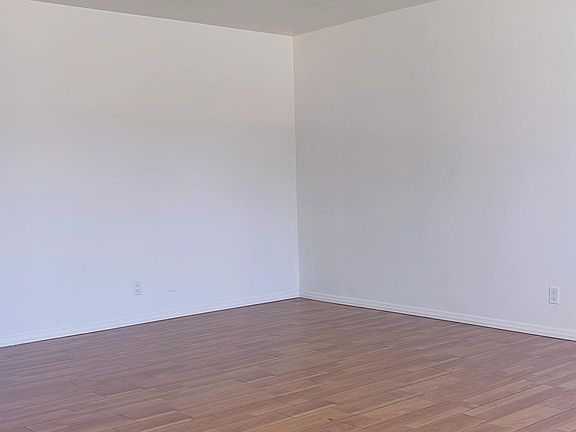 3rd image of 1526 Stevens Ave